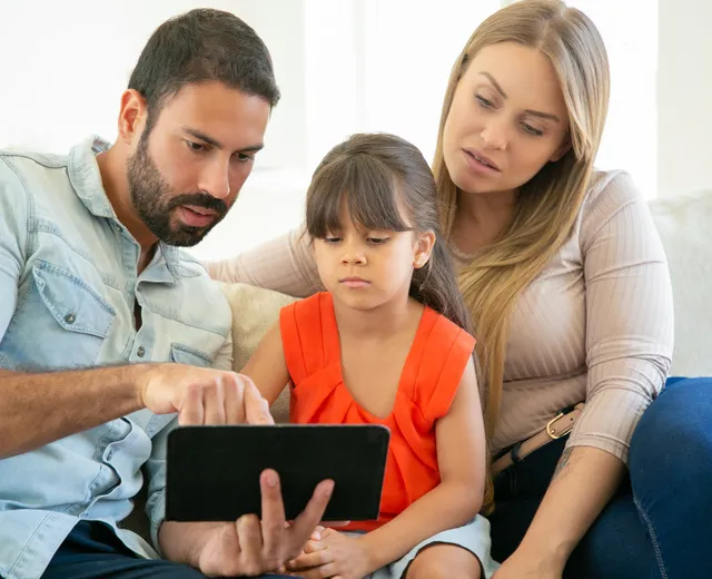 Supervisión parental cuando juega tu hijo en internet